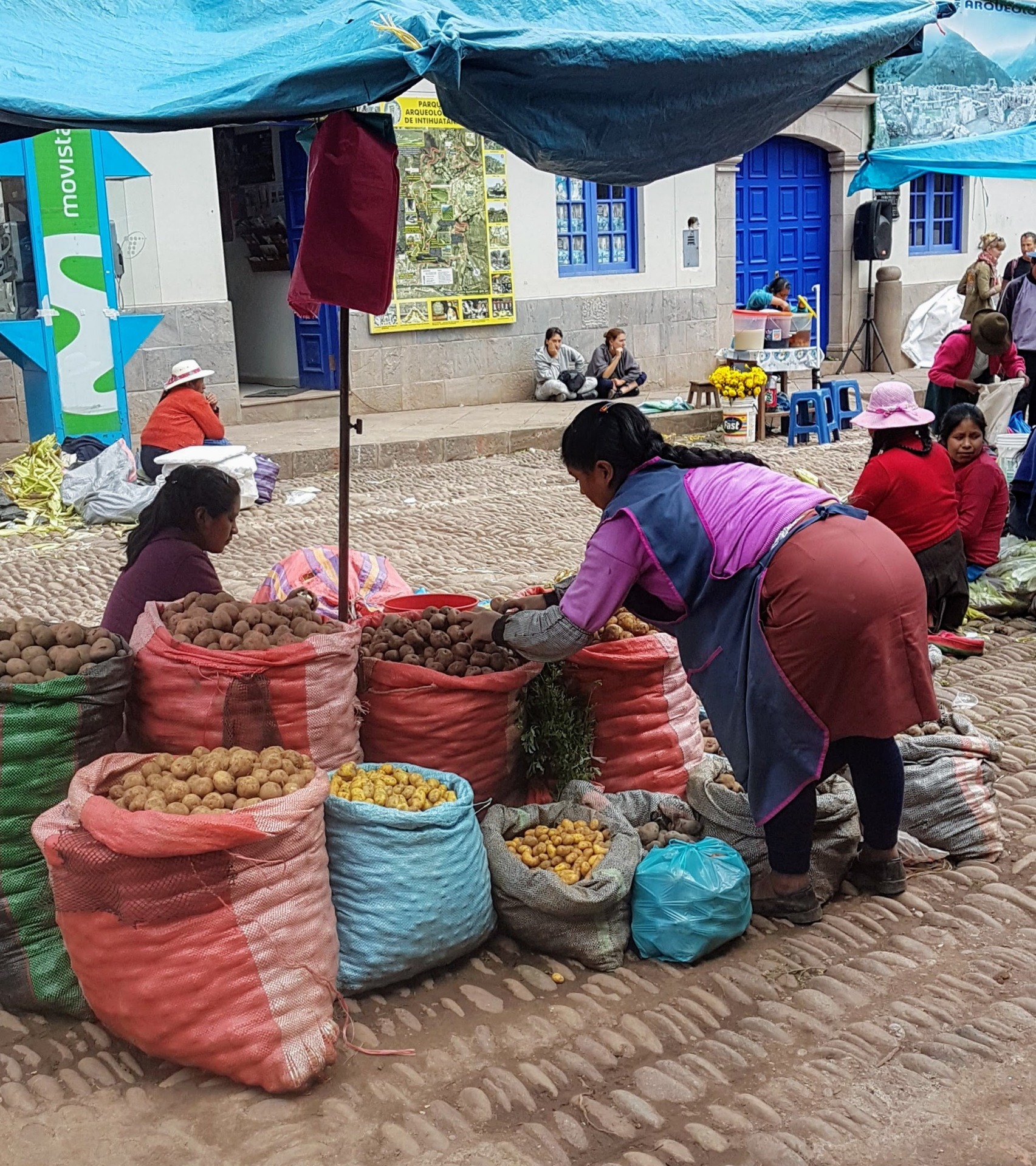 pisac-market-stall-zoom