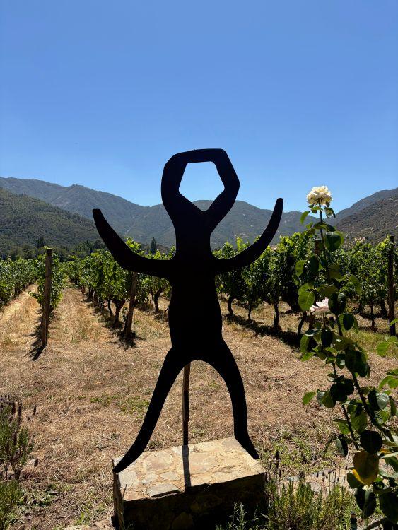 Logo sculpture at Neyen winery