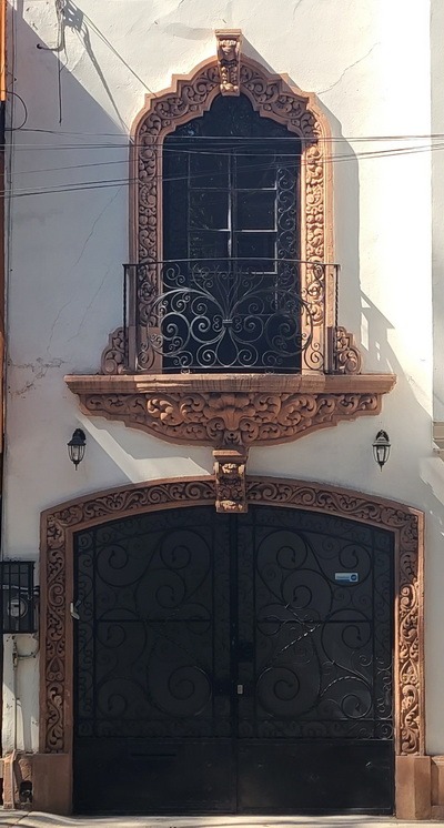 colonial period architectural details 
