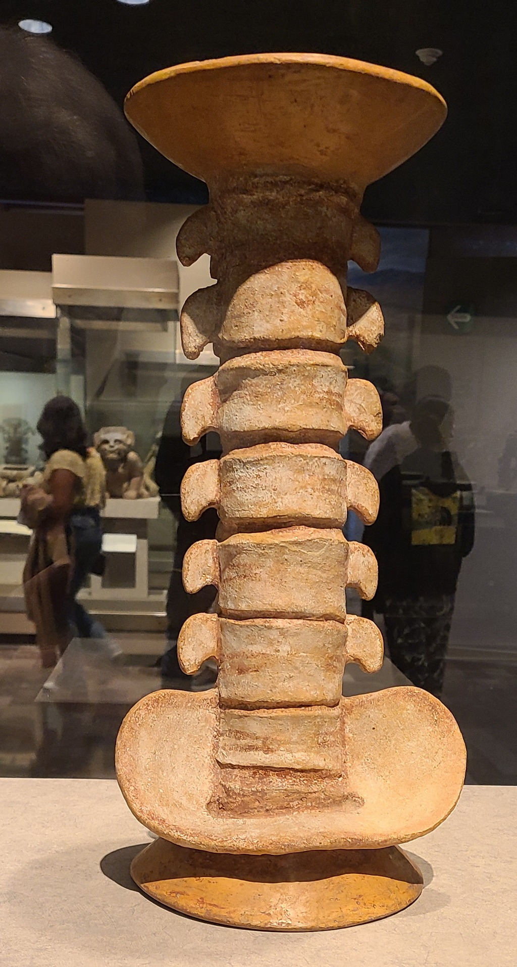 spinal column with platter on top